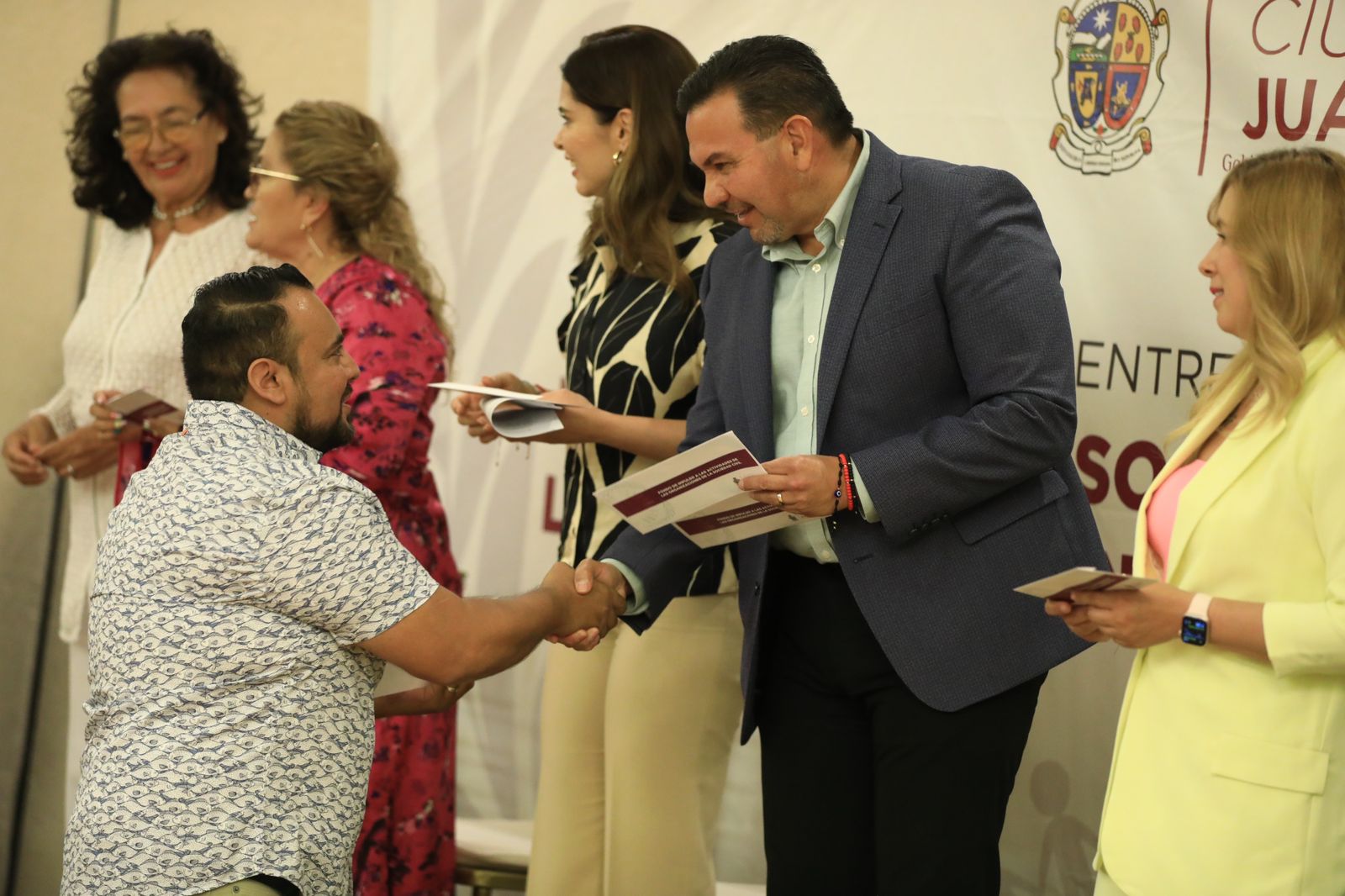 Juárez: único municipio que otorga Fondo de Impulso a Actividades de la ...