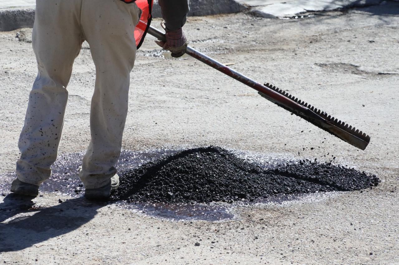 Con programa permanente de bacheo les da Obras Públicas mantenimiento a ...